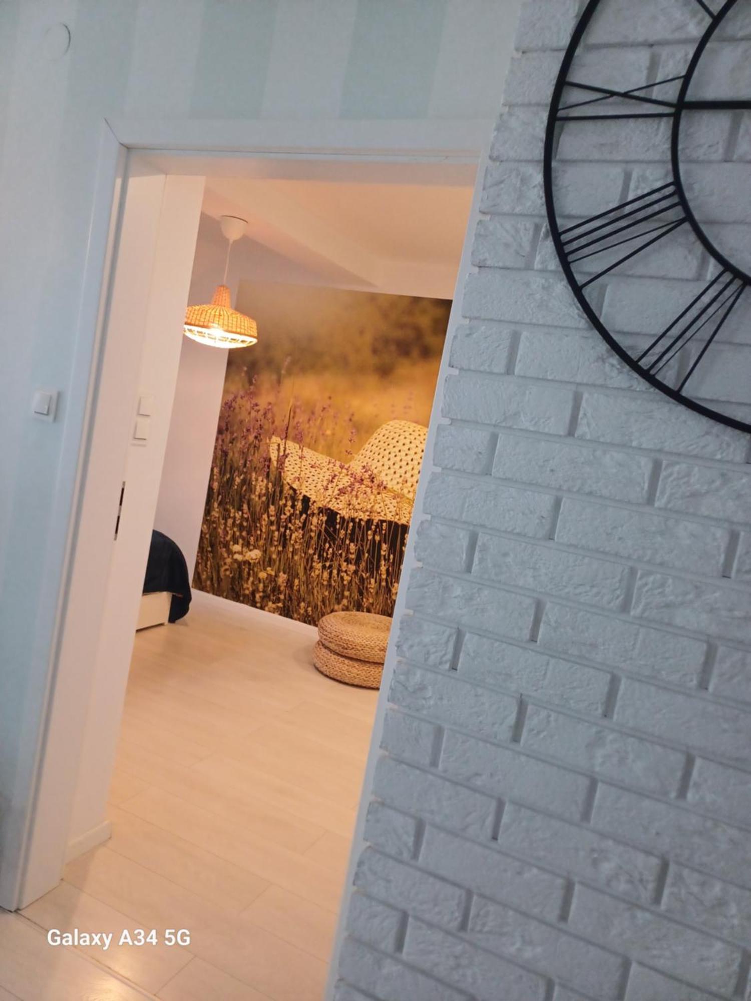 Apartament Beztroski Ustrzyki Dolne Eksteriør billede